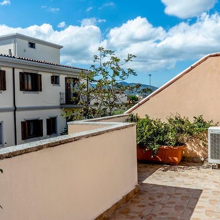 Sa Domu Downtown - Pms Casevacanze Όλμπια Εξωτερικό φωτογραφία